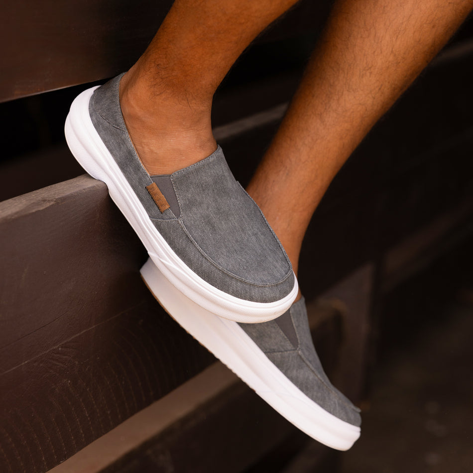 SWELLSOLE_PACIFIC_SMOKE_GREY_CJ9371_-_1855-1000x1500-f088c9f_1-1.jpg