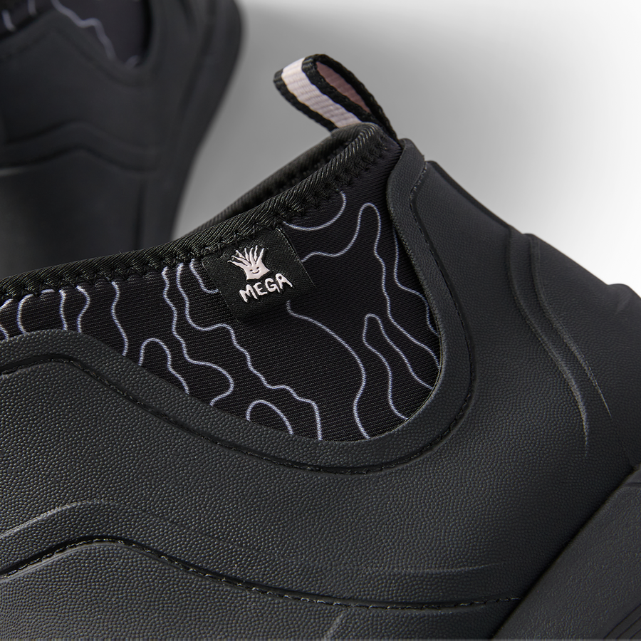 SWELLSOLE_SCALLYWAG_MEGA_LAB_BLACK_CJ8839_16956_WB_1_-900x900-c4cc11b.png