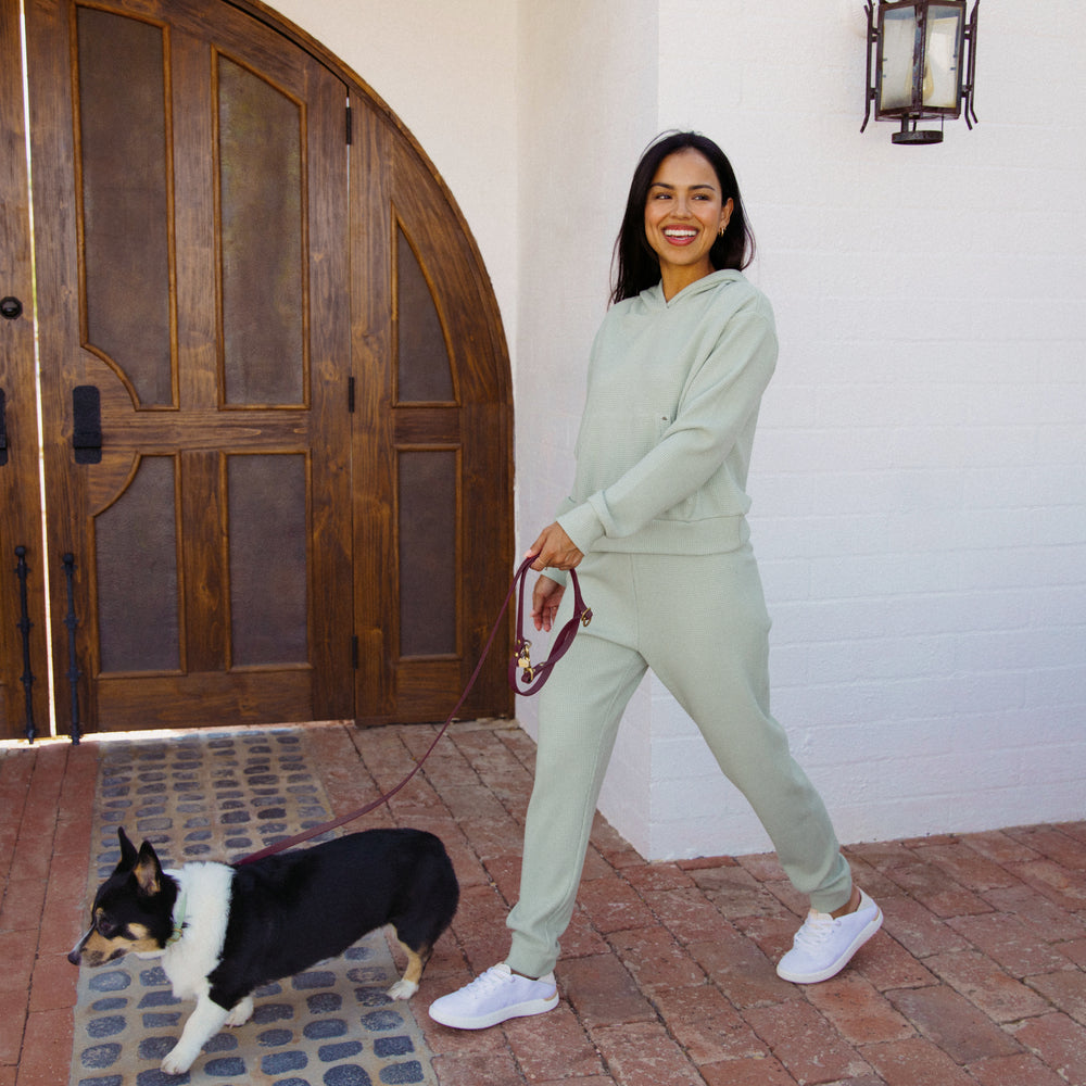Tina_Thermal_Hoodie_Desert_Sage_3FWKJ1030SAGE_Tina_Thermal_Jogger_3FWKP1029SAGE-1501x1000-6b42342_1.jpg