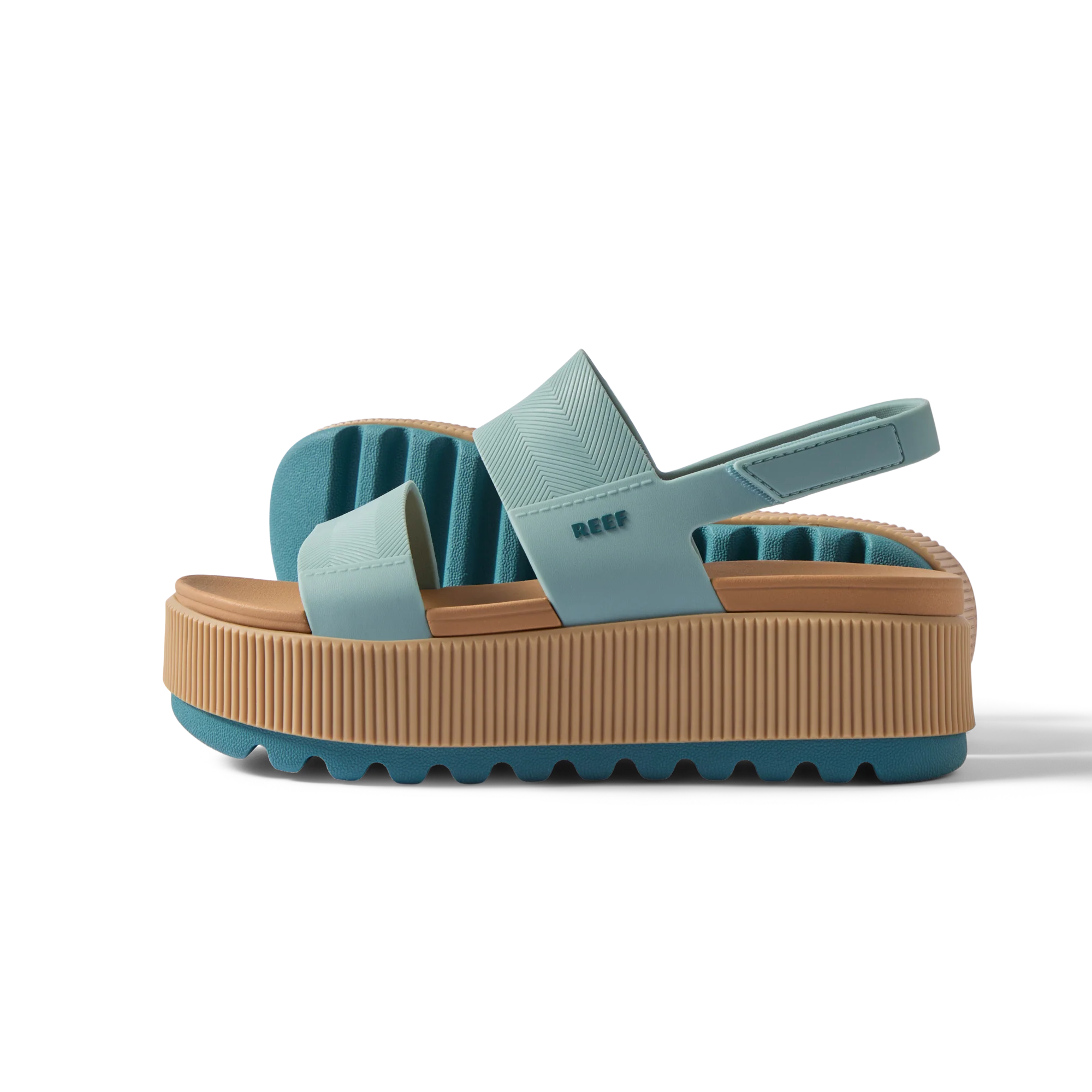 Water_Vista_Higher_Blue_Haze_Tan_CJ8788_-_36_WB-3000x3000-fa103c3_1.webp
